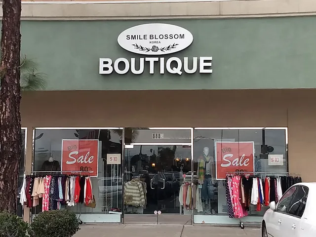 Smile Blossom Boutique