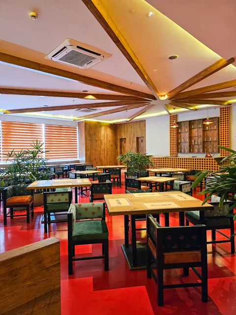 Naan Dosa Pavs | Pure Vegetarian Family Restaurant | Sector V