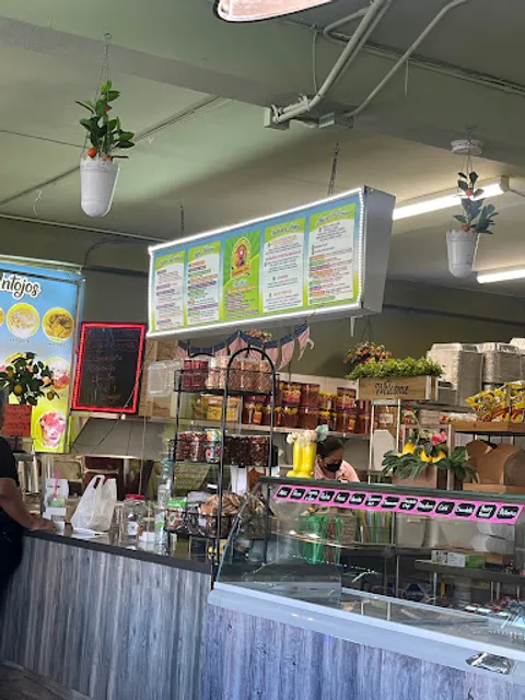 Zapopan Inc Los unicos y originales bionicos y jugos