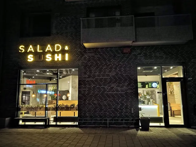 Salad & Sushi