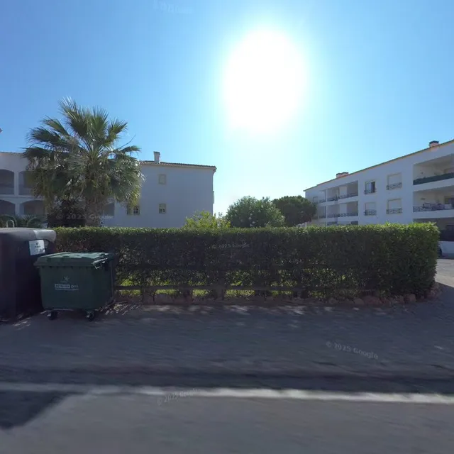 Quinta do Pinheiro Residence 2 by Algarveapart