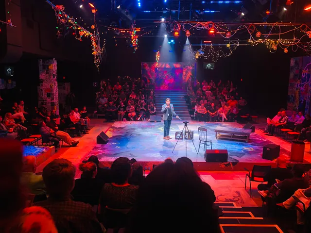 Redhouse Arts Center