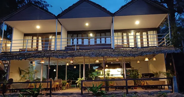 Seascape by sand sapphire