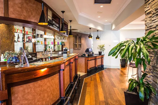 Castello's Derrimut Hotel