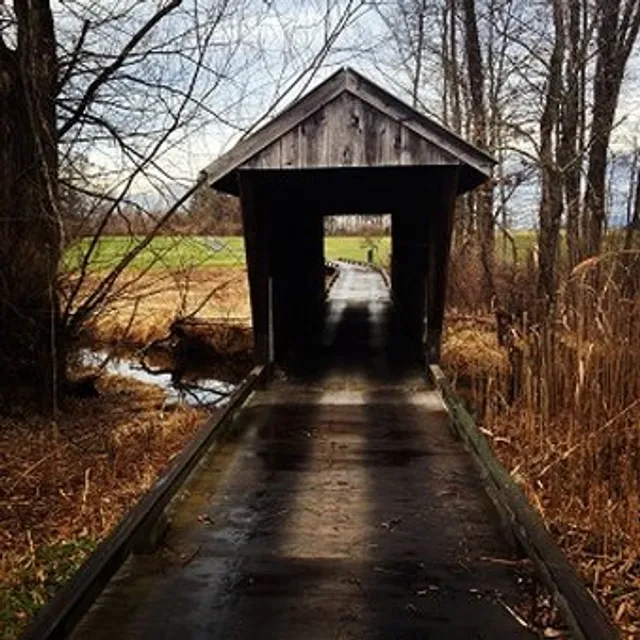 Sam's Cottage on the Greens Bed and Breakfast