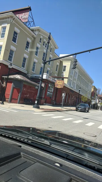 The Yankee Pedlar Inn