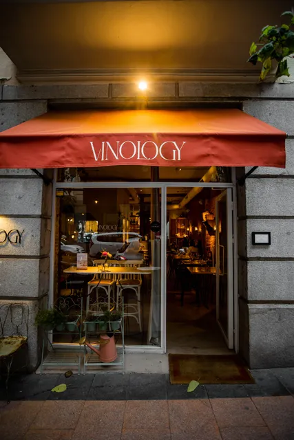 Vinology Conde de Aranda | Wine Bar & Restaurante · Eventos · Tienda · Club