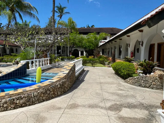 Jangwani Beach Hotel