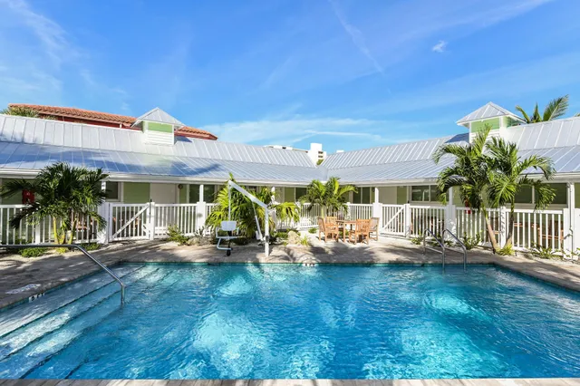 Tropical Breeze Resort