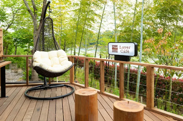 Layer Cafe