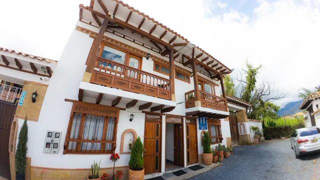 APARTA HOTEL MARGARITAS DE LA VILLA