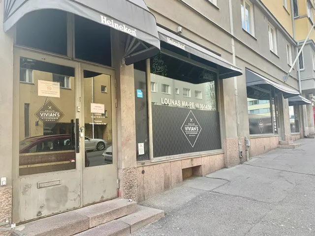 Vivian's Kitchen & Bar