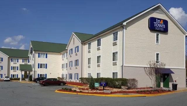 InTown Suites Extended Stay Atlanta GA - Snellville