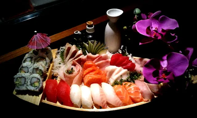 Azuma Sushi and Teppan Wyoming & Paseo Del Norte