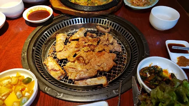 Yangban Shinjyuku Okubo