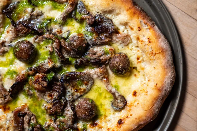 Murray's Pizza & Wine