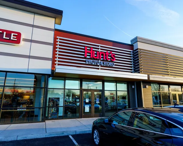 Hunt's Photo & Video