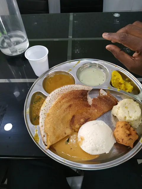 Mini Tiffin Restaurant - Subeika & Shamaliya - Al Khobar (Family Section)