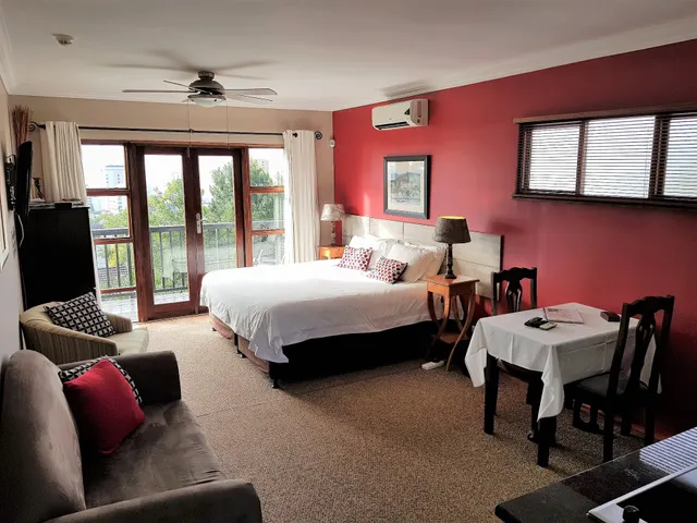 Crooked Tree Cottage