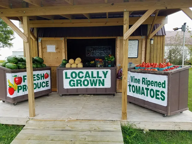 Loon Creek Farm Market