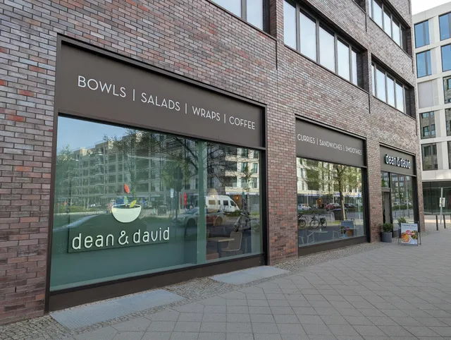 dean&david | Bowls, Salate, Curries & Snacks in Berlin, Heidestraße