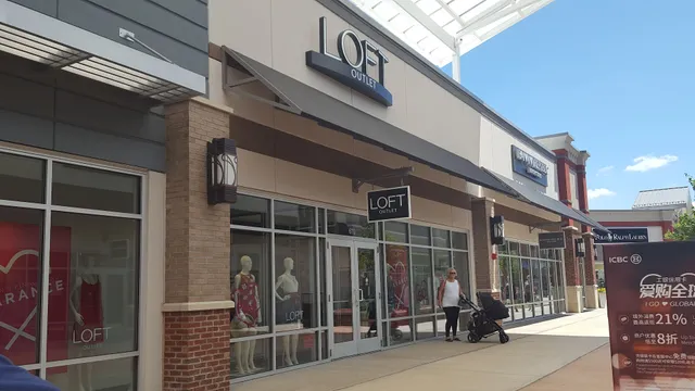 LOFT Outlet