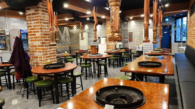 Myeongdong 1(il)beonji Dakgalbi