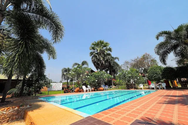 Khaothone Riverview Resort