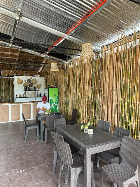 Bornook's Carwash & Restobar