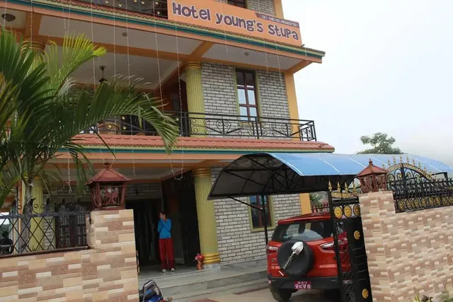 Hotel Young's Stupa