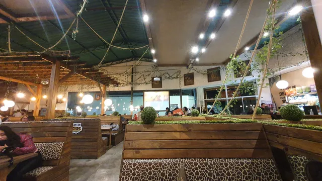 Mundo Animal Lanchonete Temática Mooca - Comidas e Bebidas