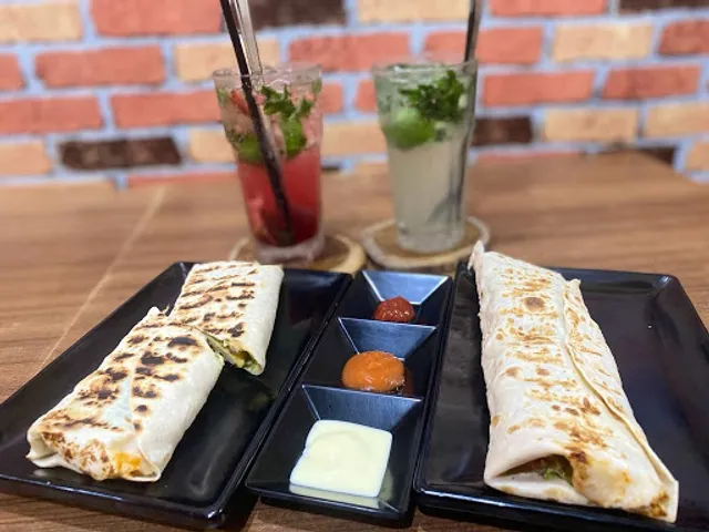 Kebab My kitchen & Kopi dari hati gianyar ( Halal )