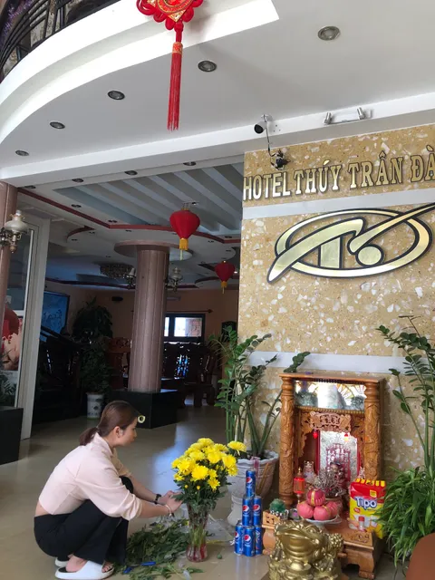 Khách Sạn Thúy Trân