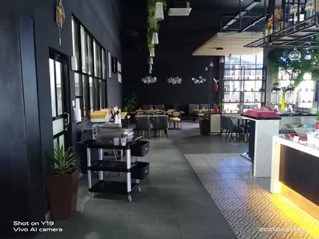 MoMoo Juice Bar & Coffee Harbour Bay