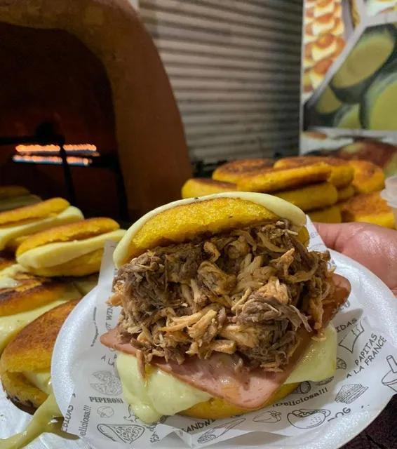 Arepas Yami - Arepas de chócolo en horno de barro