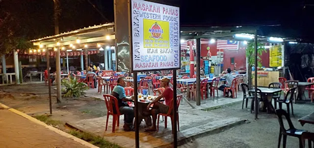 Nabill Cafe Cherating Lama Kuantan Pahang
