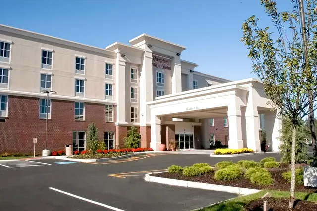 Hampton Inn & Suites Plymouth