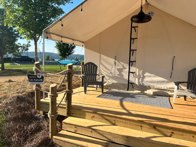 Timberline Glamping at Lake Guntersville