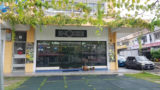 SMOKIES-western/fusion-Smoked beyond BBQ & grill