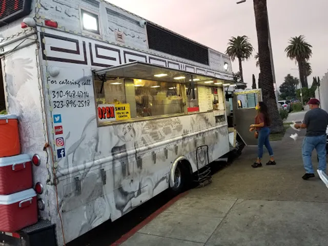 Tacos Como En El D.f. Taco Truck