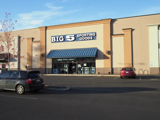 Big 5 Sporting Goods