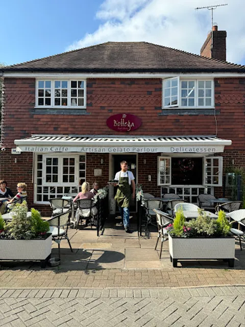 Bottega Montalbano Cafe & Ice Cream Parlour