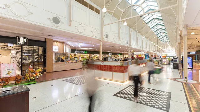 Forest Lake Shopping Centre