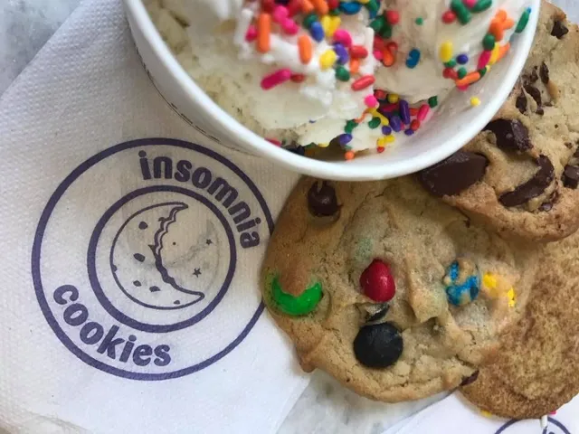 Insomnia Cookies