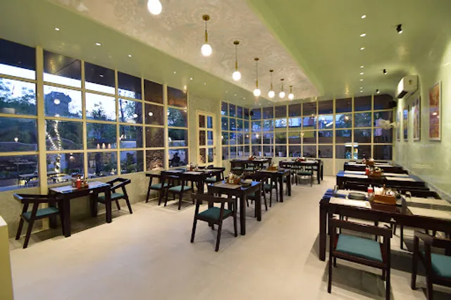 Season 6 Pure Veg Restaurant