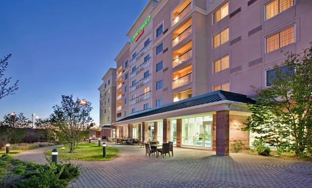 Courtyard by Marriott Toronto Markham