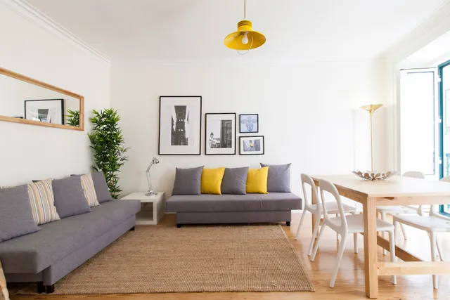 Diário de Notícias by Central Hill Apartments - Vacation Rentals in Lisbon