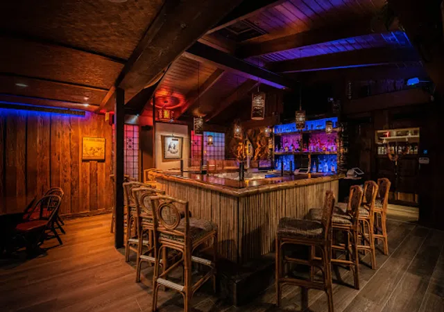 Bahi Hut Tiki Cocktail Lounge