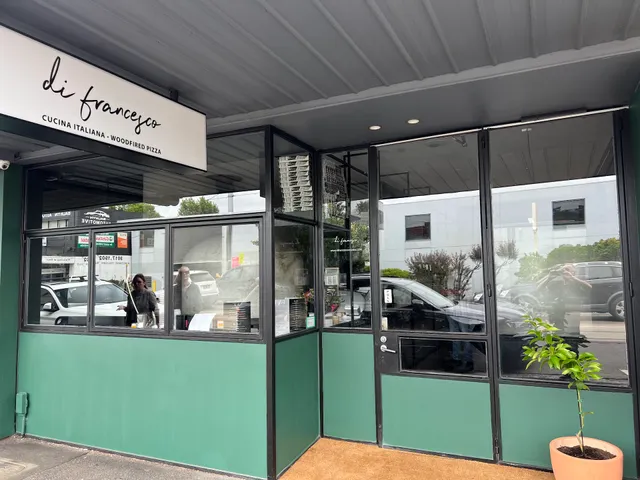 di francesco Cucina Italiana Woodfired Pizza