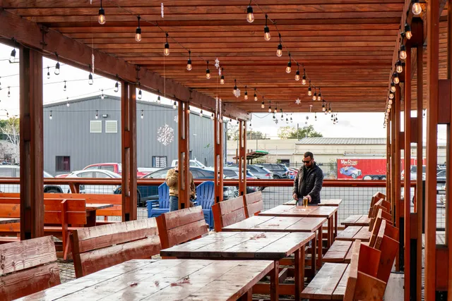 Pintworks Pub at Touchstone Brewing